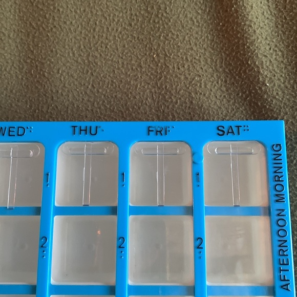 Medication organizer. Approximately 12 1/2” x 8” x 1 1/2” - Picture 3 of 10